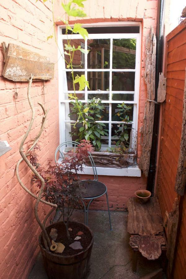 Whitstable Tree House Retreat Villa Exterior photo